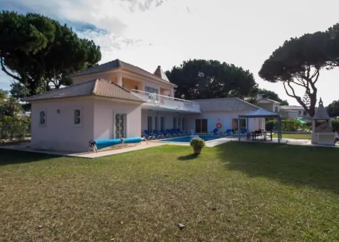 Vilamoura Golf Mansion By Ici Algarve Villa *